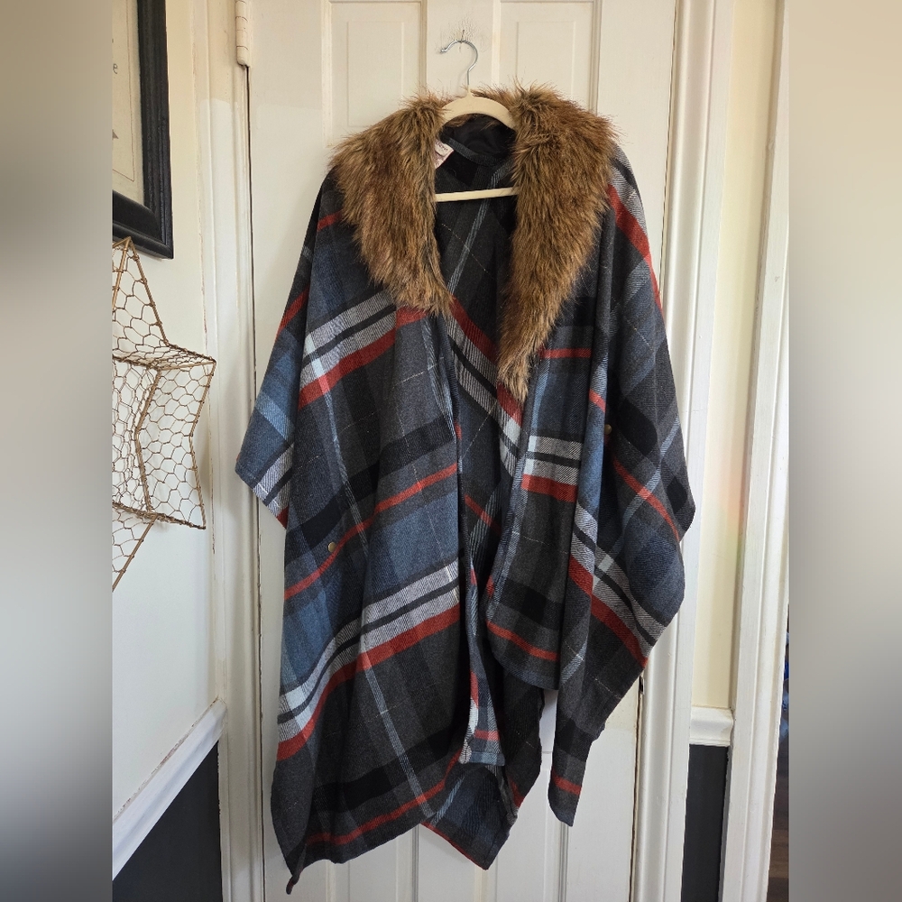 Merona Plaid Poncho with Faux Fur Removable Collar - Gray, Black, Red